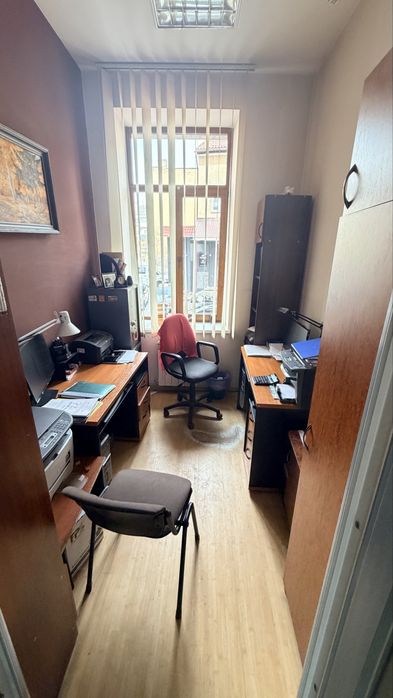 Чудове приміщення в центрі. Біля стометрівки.