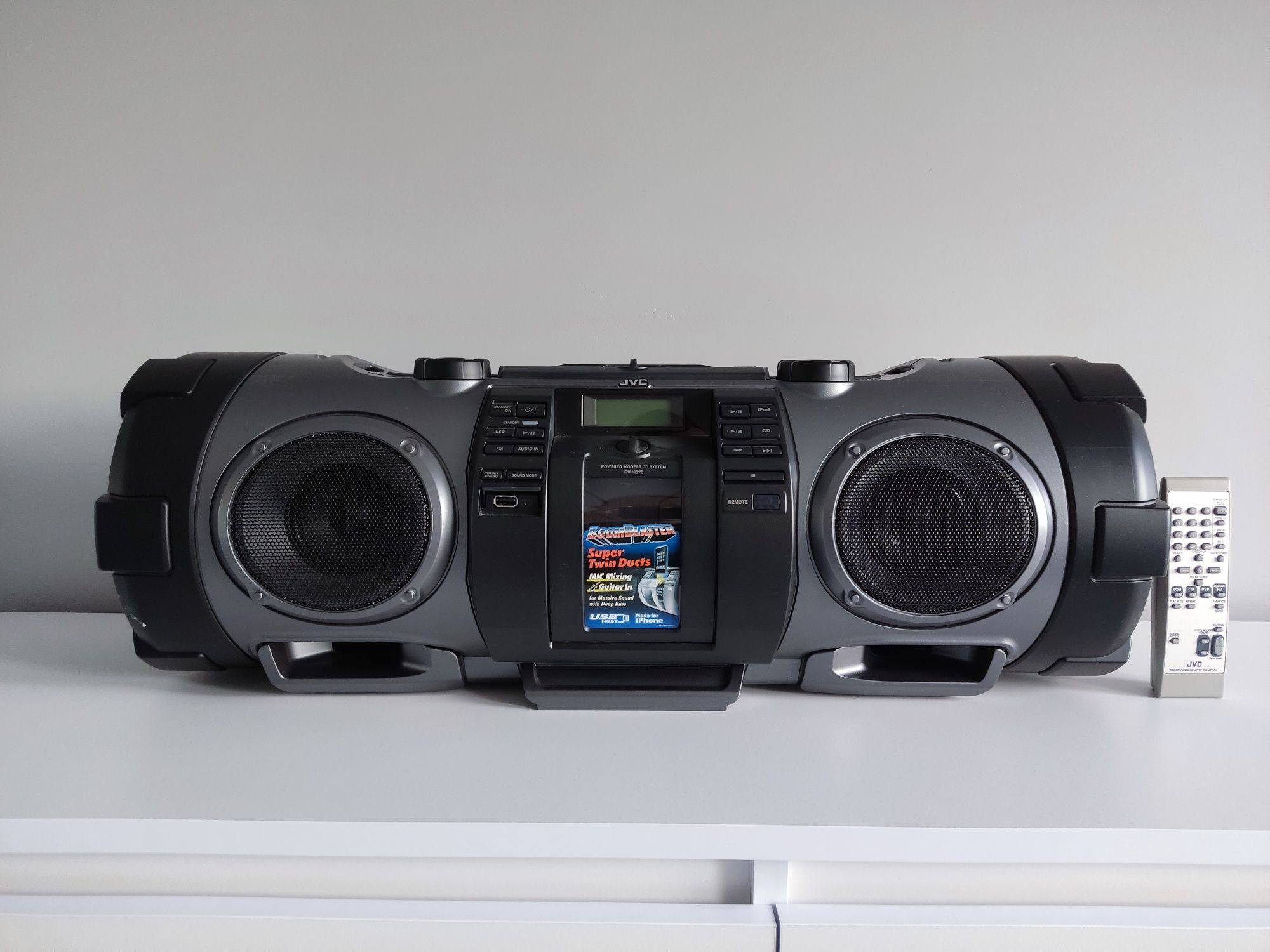 Boombox JVC RVNB70B XBASS Woofer radioodtwarzacz CD USB iPod/iPhone