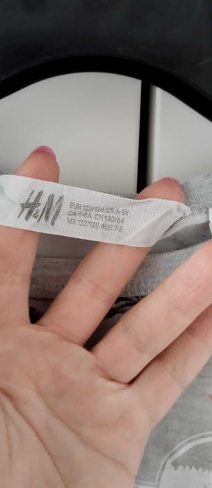 Piżama dla chłopca góra od piżamy dinozaury szara 110/116 H&M