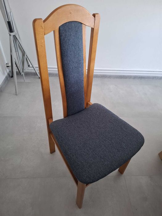 Solidne używane krzesło
