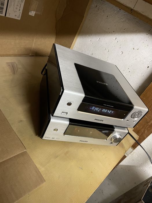 Philips MCD 909………