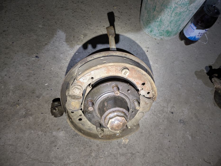 передняя ступица газ24 2шт