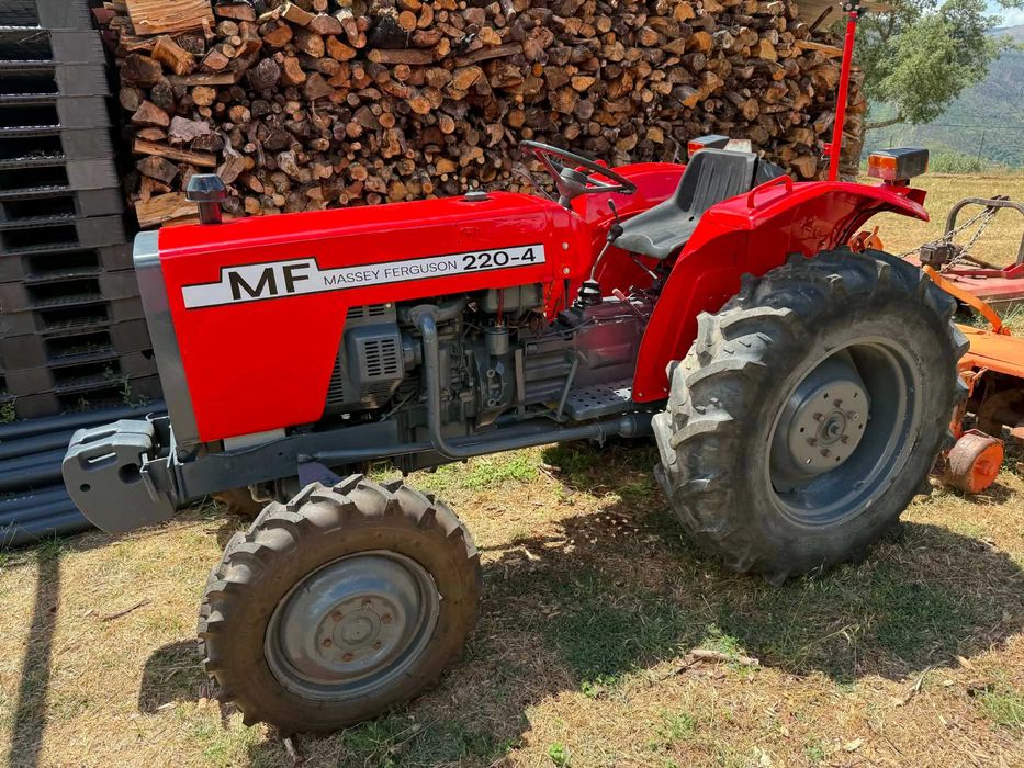 Massey fergunson 4x4 em perfeito estado