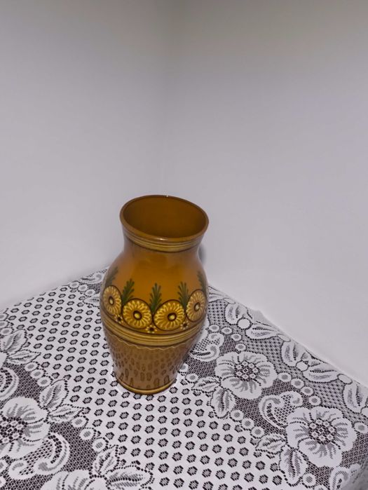 Duży wazon w kwiatki