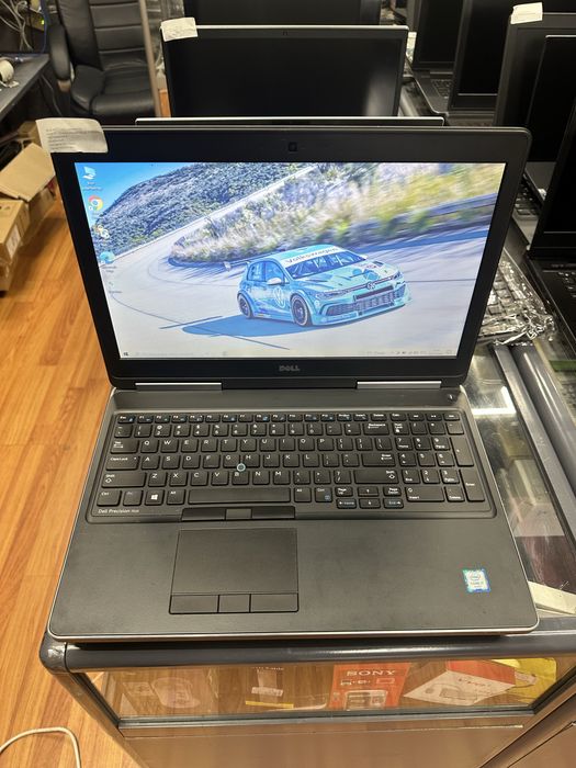 Игровой ноутбук Dell intel i7 nvidia 4гб.