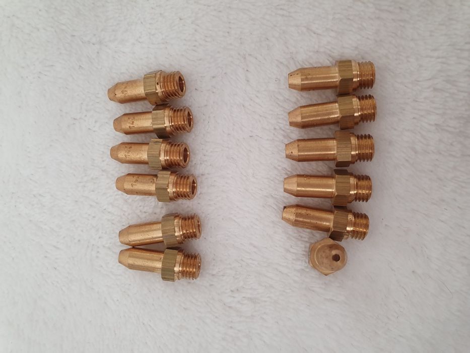 Dysze 12sztuk nowe do podgrzewacza wody Junkers