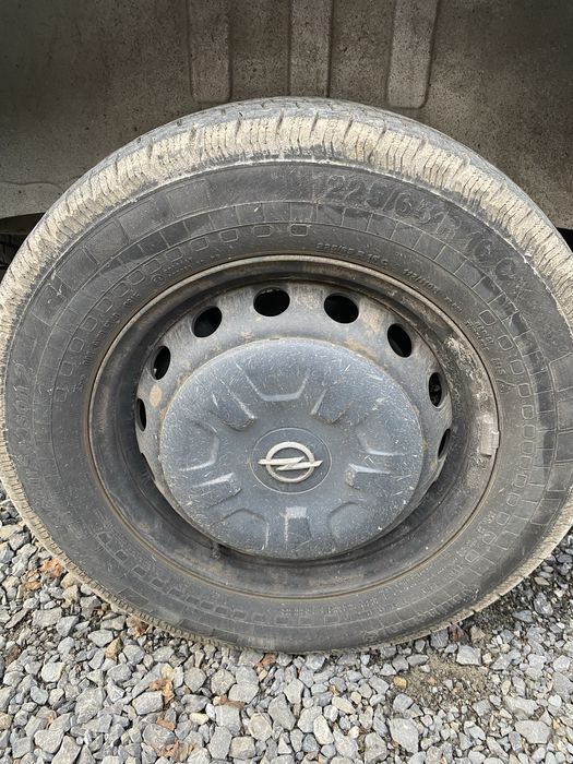 Opony letnie Continental Vanco FourSeason 2 225/65 R16 112/110 R C