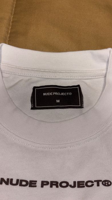 T-shirt Nude Project