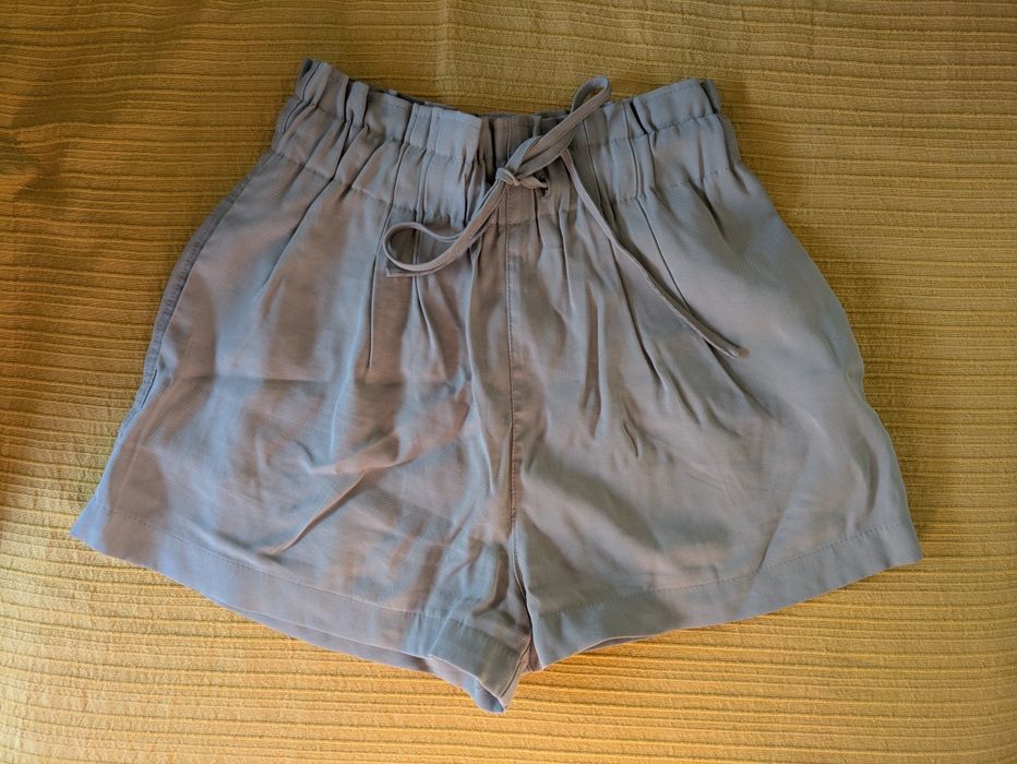 Calções  Verde Tropa Pull & Bear Tamanho 34