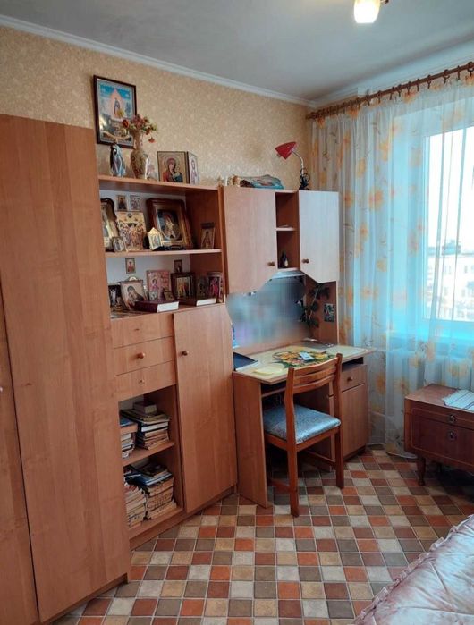 Продам квартиру р-н Тіра