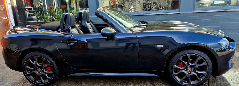 Fiat 124 Spider 1.4 T Multiair Lusso Europa Limited