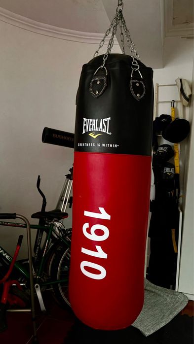 Saco de Boxe Everlast 1910 + Luvas Everlast Ta:8