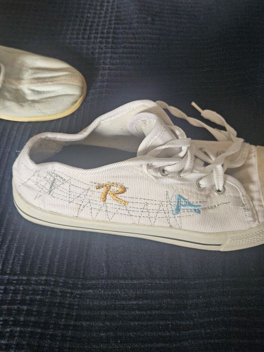 Sapatos/Ténis tam. 36/37