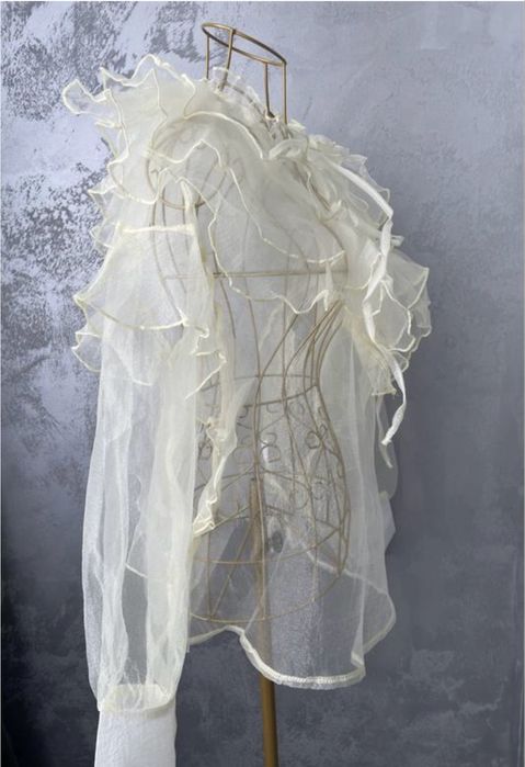 ефектна трендова блуза