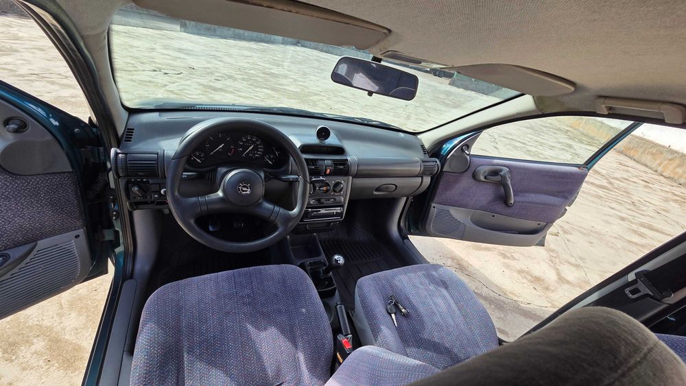 OPEL CORSA B 1.5 TD 5 Portas — photo 5