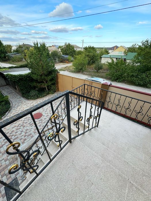 Частина будинку з генератором. Стара Балашівка. Агенція нерухомості