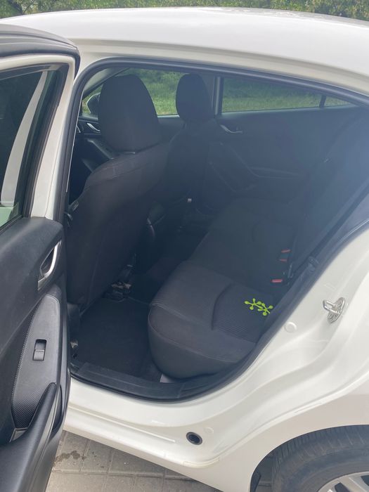 Mazda 3 2016 год