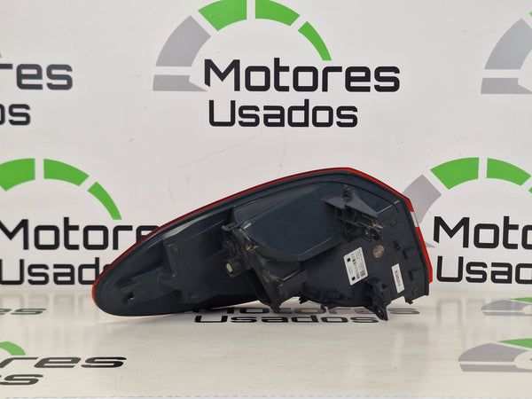 Farol Traseiro Direito BMW Serie 2 F46