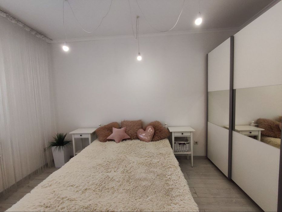 Продаж просторої 2-кімнатної квартири!