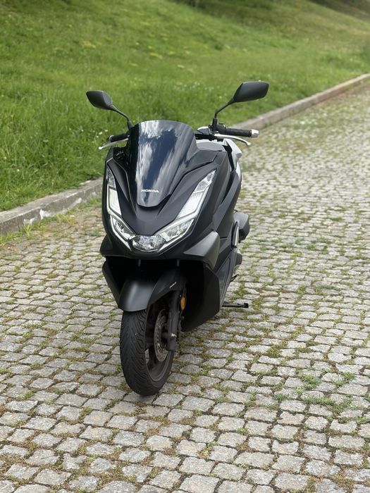 Honda Pcx 125 ( semi nova )