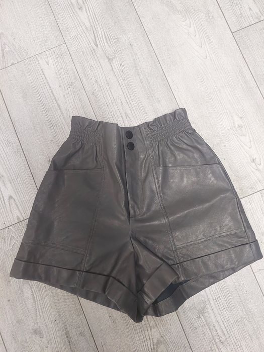 Шорти з екошкіри сірого кольору Lovie&Co