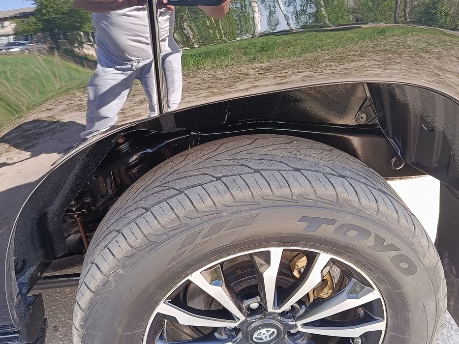 Продам Toyota Prada 150
