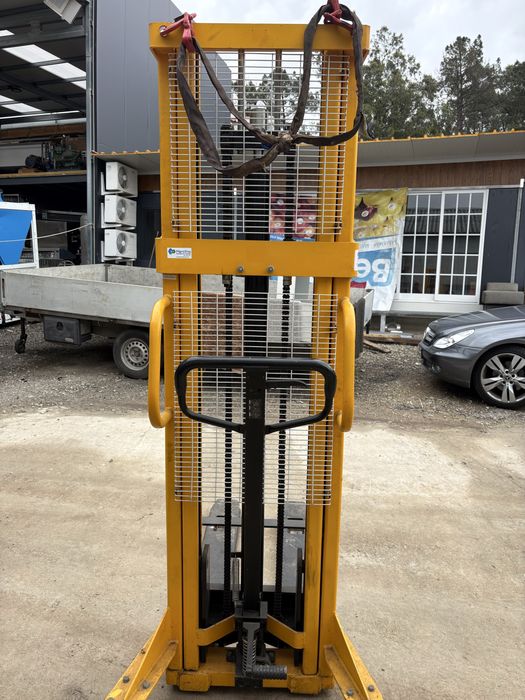 stacker manual 1000kg 2M