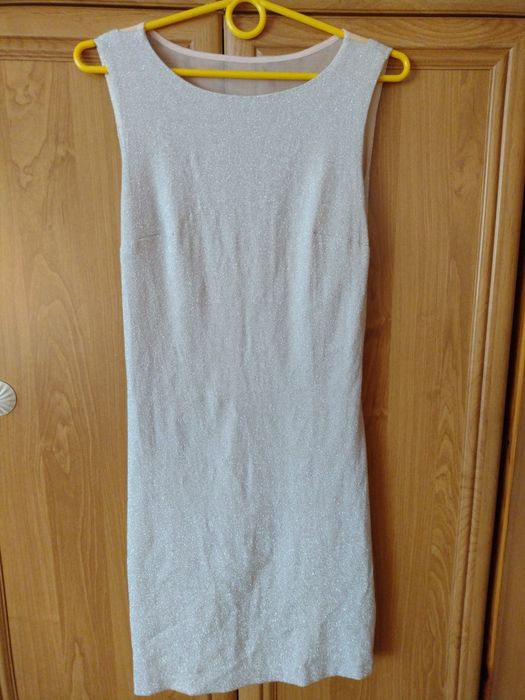 Lśniąca sukienka damska S