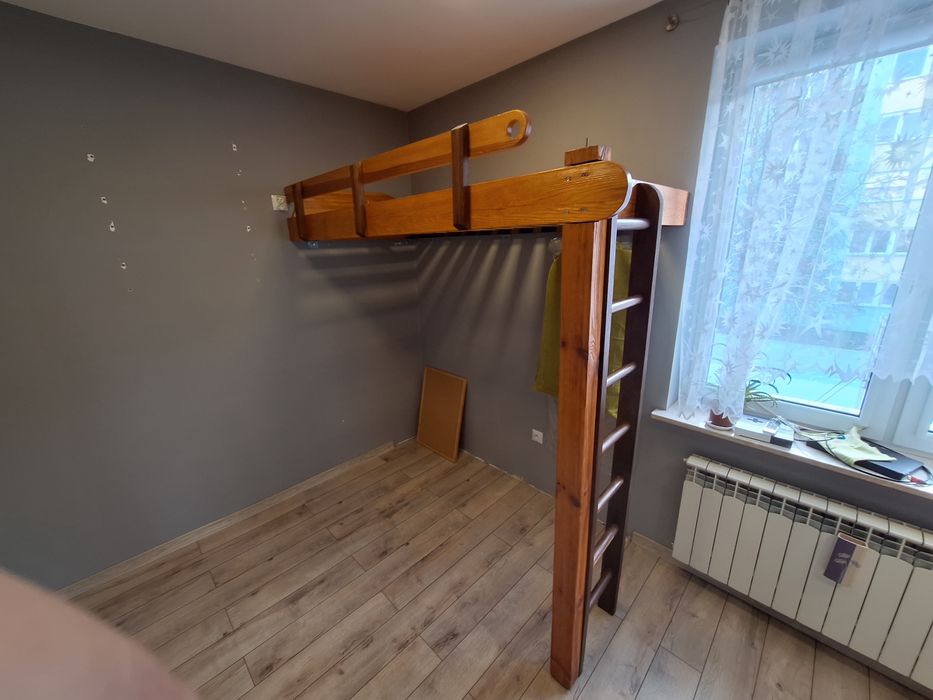 Łóżko piętrowe podwieszane antresola drewniane