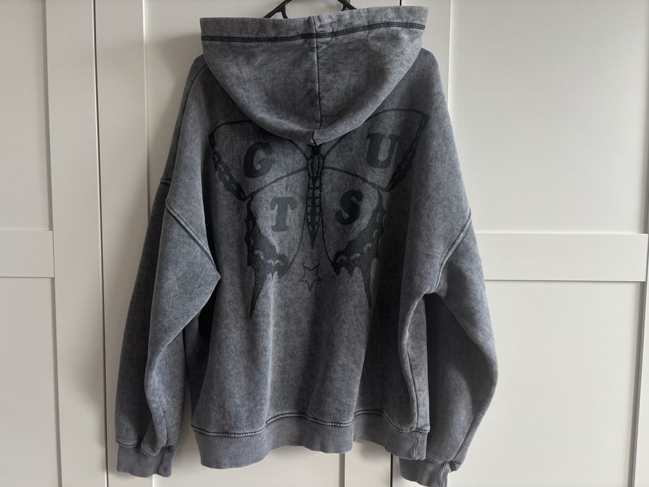 bluza Olivia Rodrigo Vampire Bershka