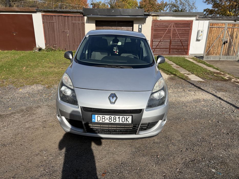 Renault scenic 3 2010