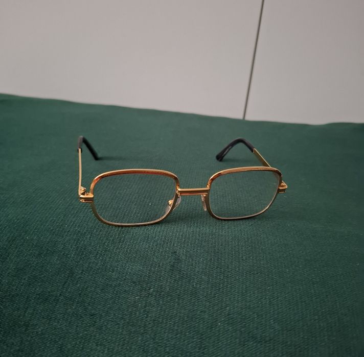 Okulary złote  korekcyjne +1.5