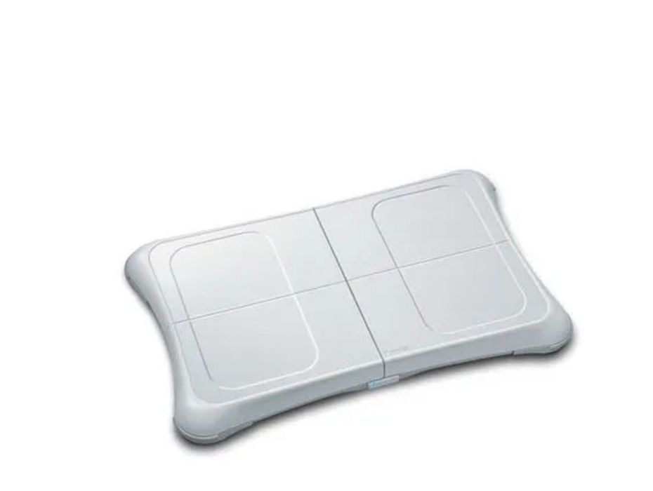 Consola Wii com balança Wiifit e acessórios