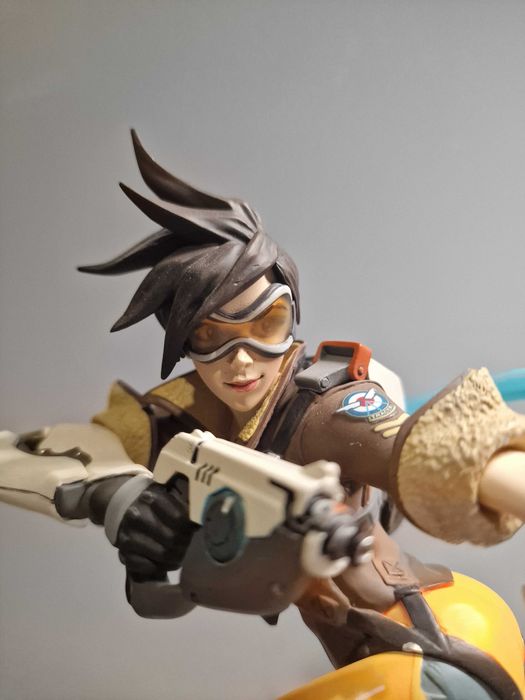 Статуетка Blizzard OVERWATCH Tracer 27 см