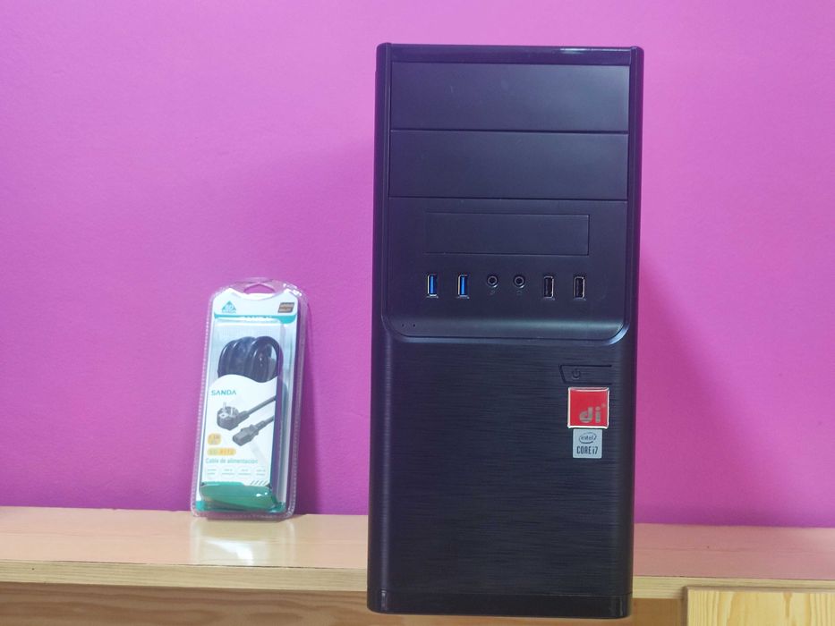 PC ASUS i7-10700/16GB/SSD 512GB/HDMI Computador