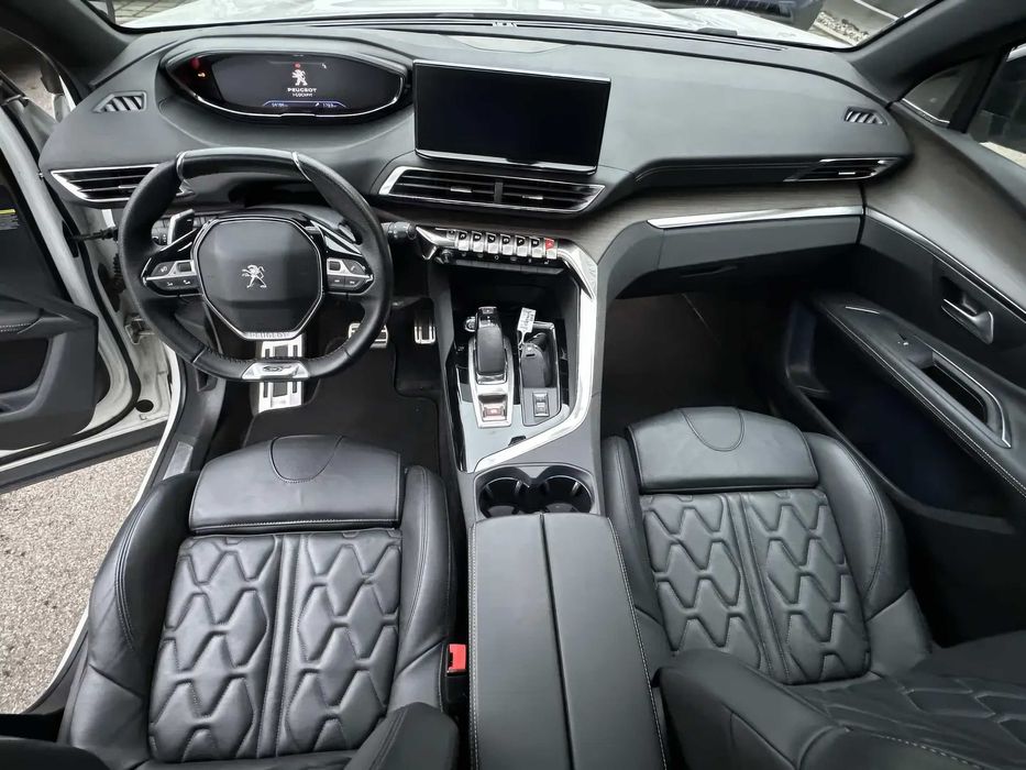 Peugeot 3008      2021