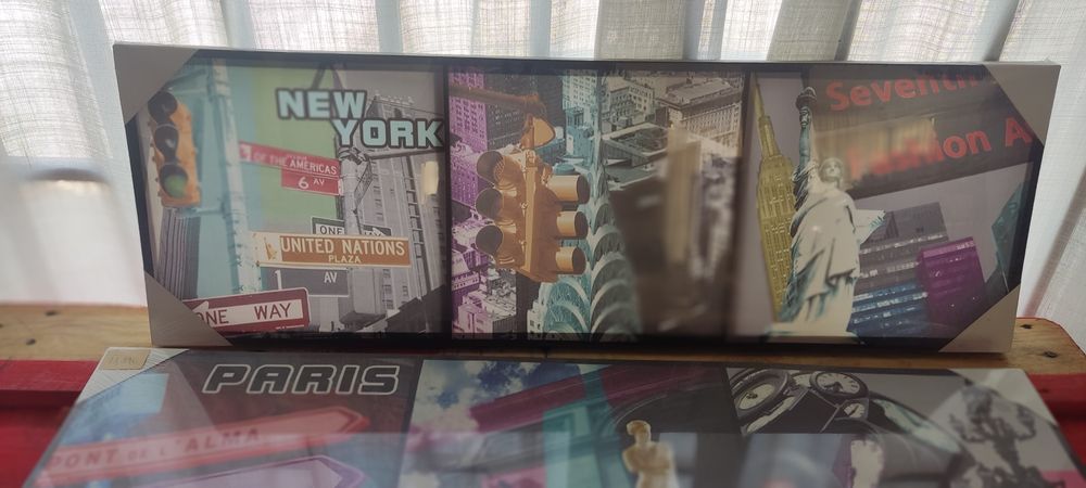 Quadros decorativo e puff de arrumação