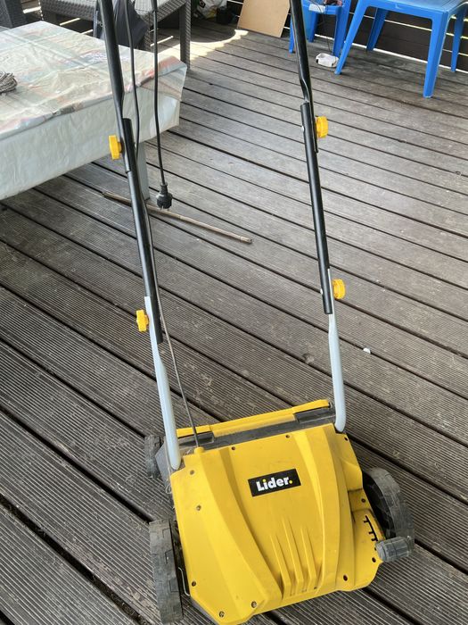ELEKTRYCZNY  Aerator wertykulator