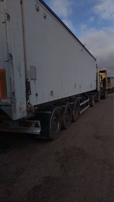 Полупричіп самасвал BENALU 70куб. Можливо розтермінування.