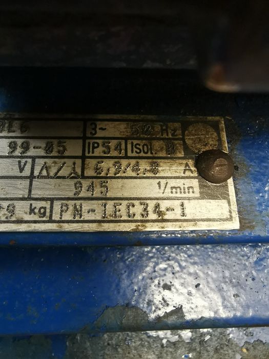 Przekładnia z silnikiem