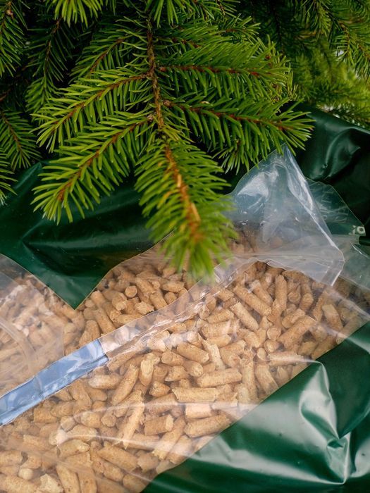 Pellet GOLDEN FIRE 6mm Certyfikowany A1 EN PLUS, Dostawa Gratis