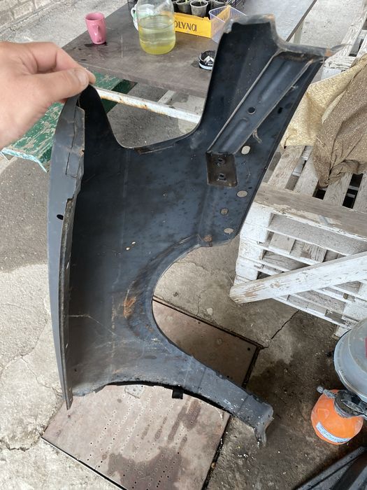 Ліве крило на  Daewoo Super Salon