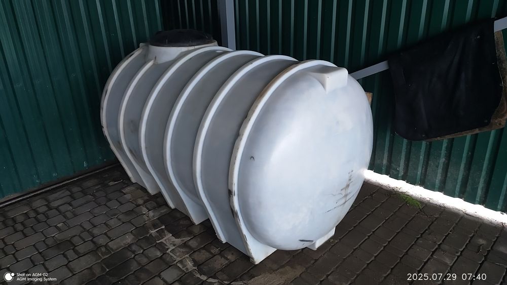 Продам бочку для технічної води 2000 л.