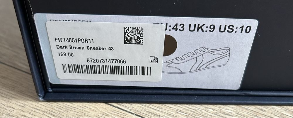 Dark Brown Sneaker