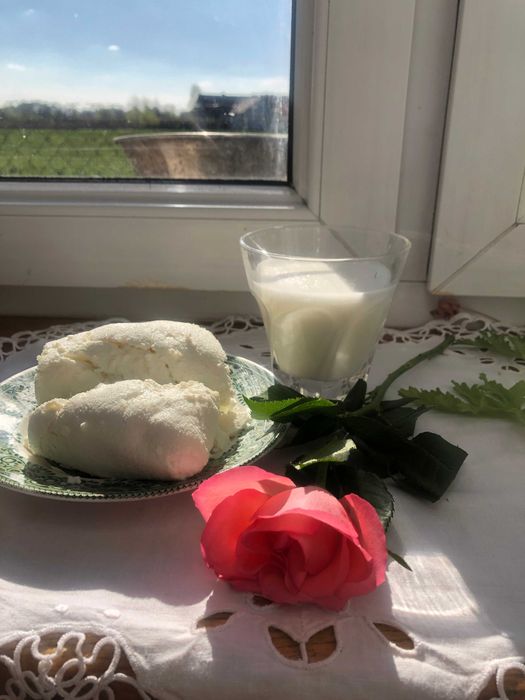 Świeżuchne mleko i twaróg kozi . Tanio od producenta, małe ilości.