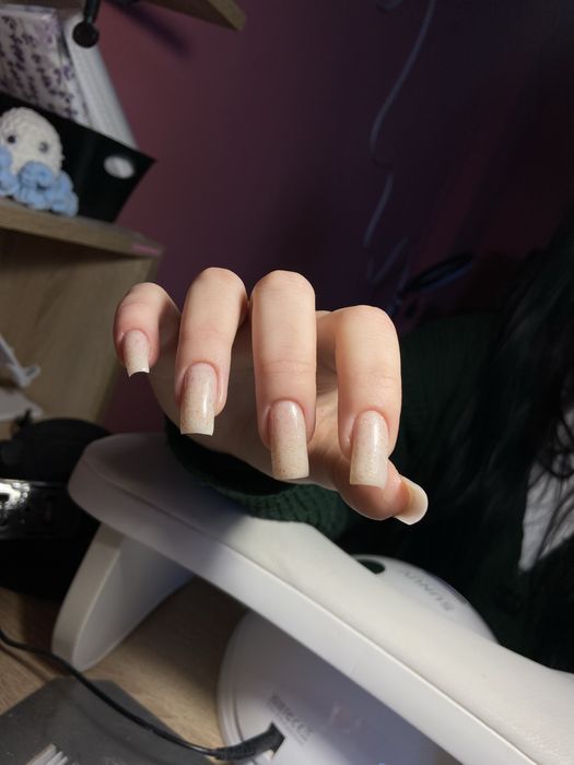 Шукаю моделей на манікюр Центр міста