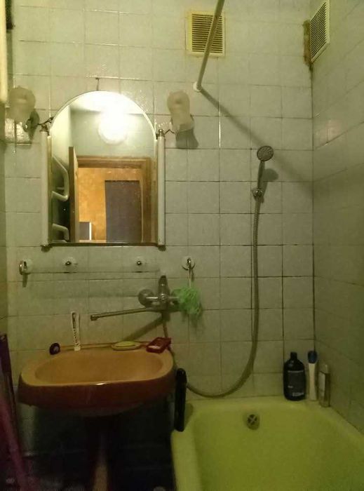 Здам кімнату на Подолі для спокійного студента чи студентки