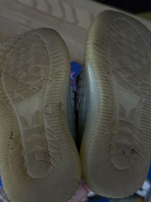 Кросівки дитячі yeezy boost