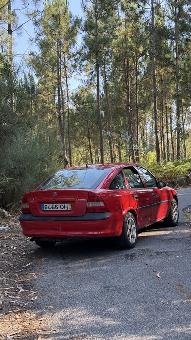 Opel Vectra — fotografia 4