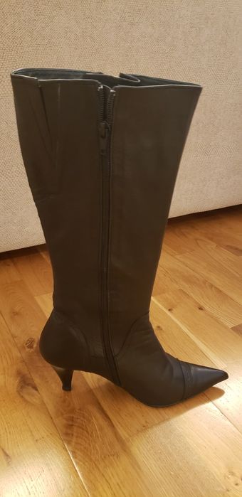 Botas em pele - Bata